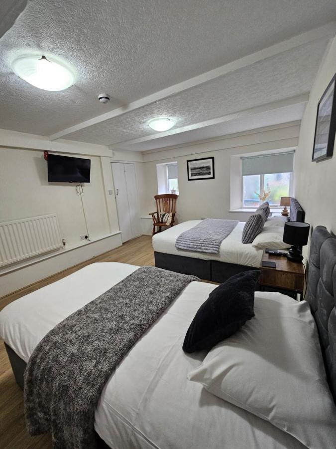 The Beacons Guest House Brecon Bagian luar foto