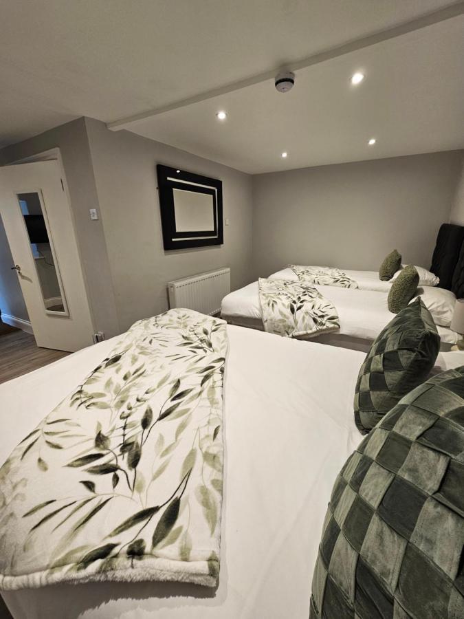 The Beacons Guest House Brecon Bagian luar foto
