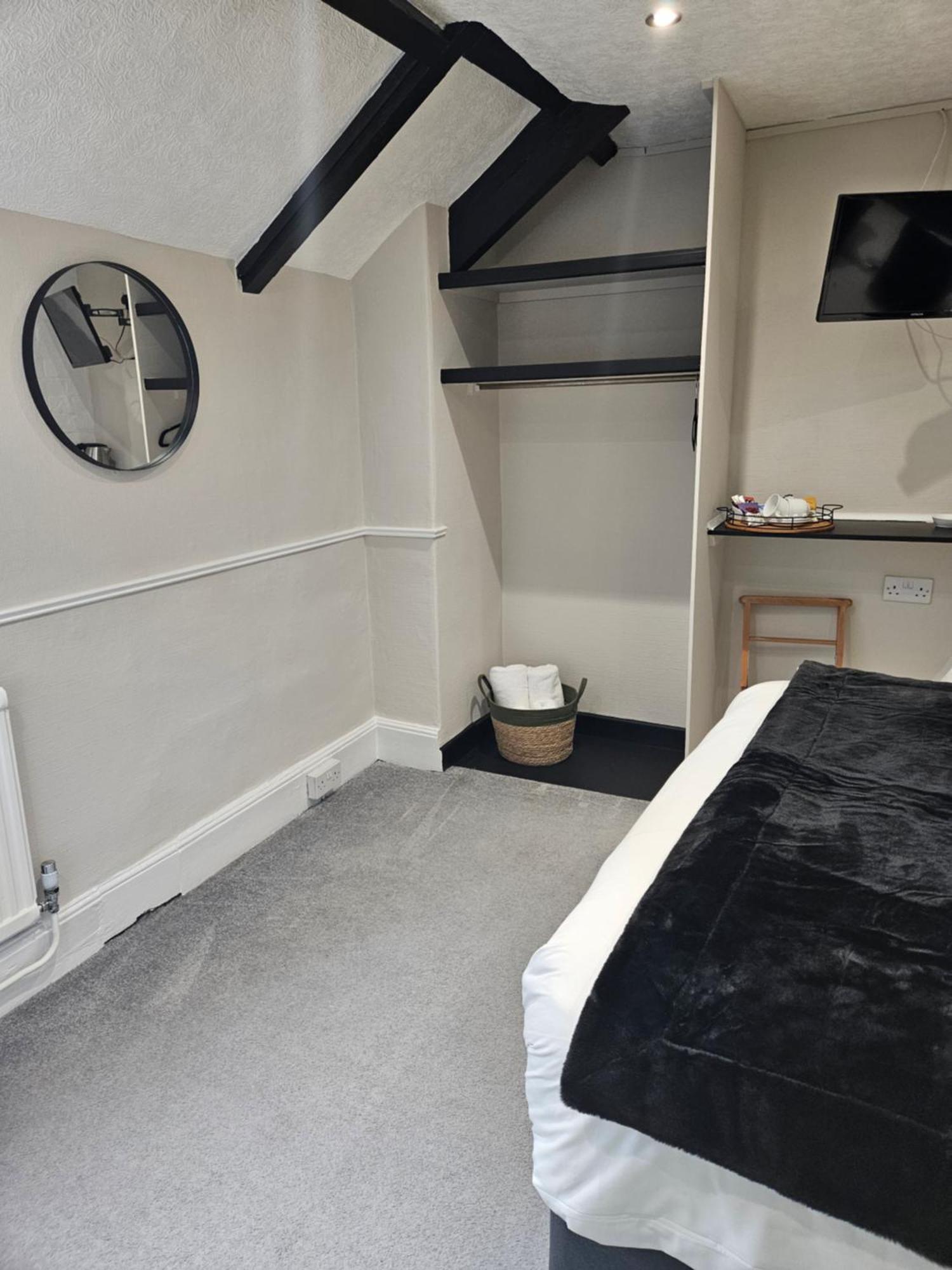 The Beacons Guest House Brecon Bagian luar foto
