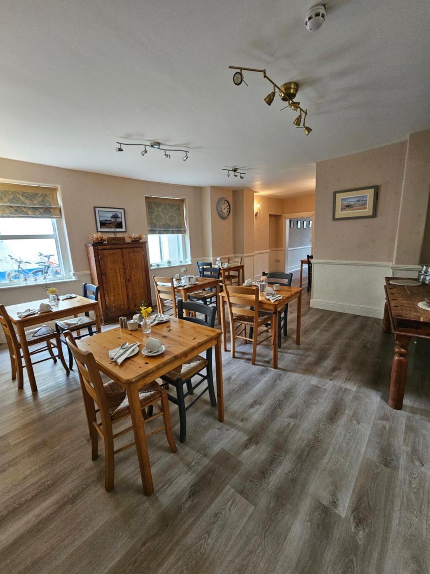 The Beacons Guest House Brecon Bagian luar foto