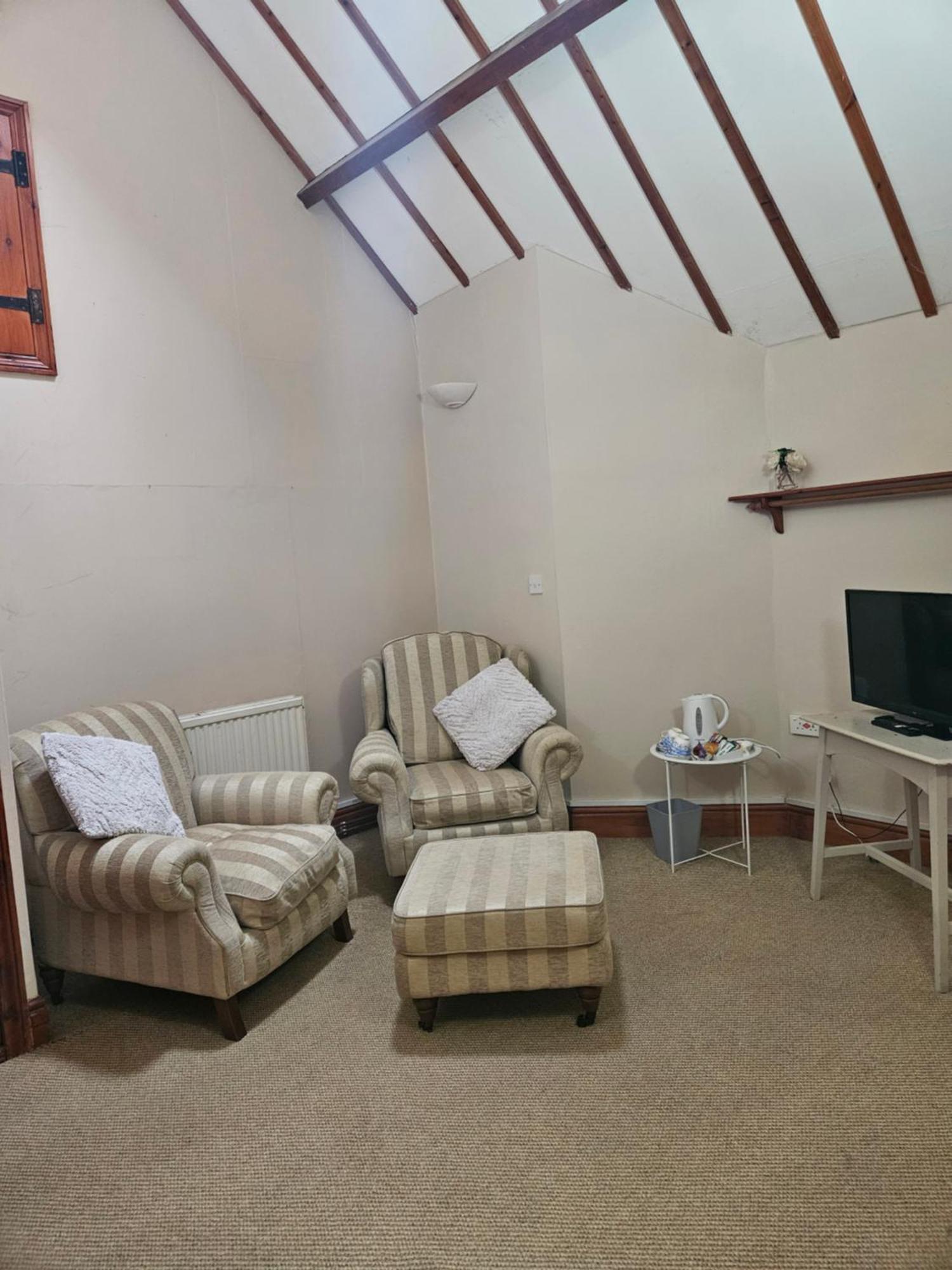 The Beacons Guest House Brecon Bagian luar foto